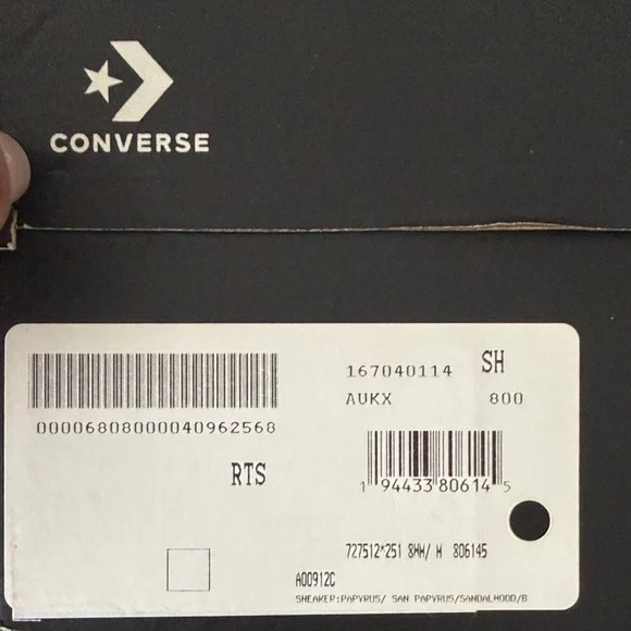 Converse High-Top Chunky Sole Boots in Beige and Taupe - Picture 4 of 4